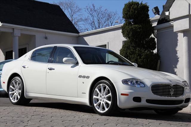 Maserati Quattroporte 2008 photo 2