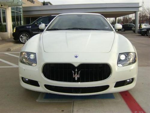 Maserati Quattroporte 2011 photo 2