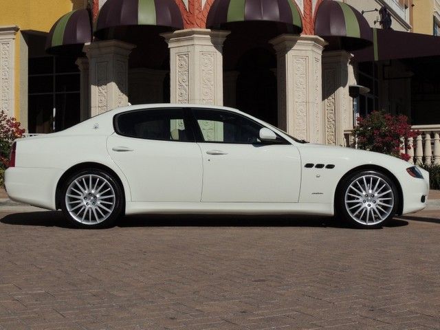 Maserati Quattroporte 2011 photo 1