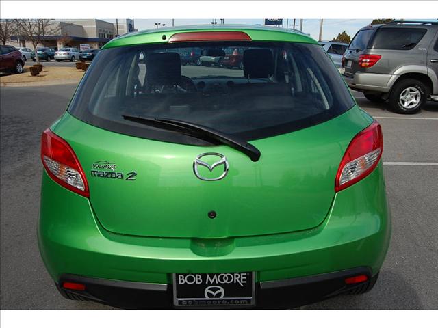 Mazda 2 2011 photo 3