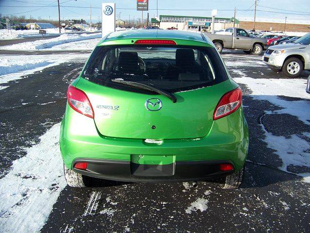 Mazda 2 2011 photo 5