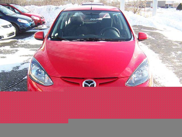 Mazda 2 2011 photo 2