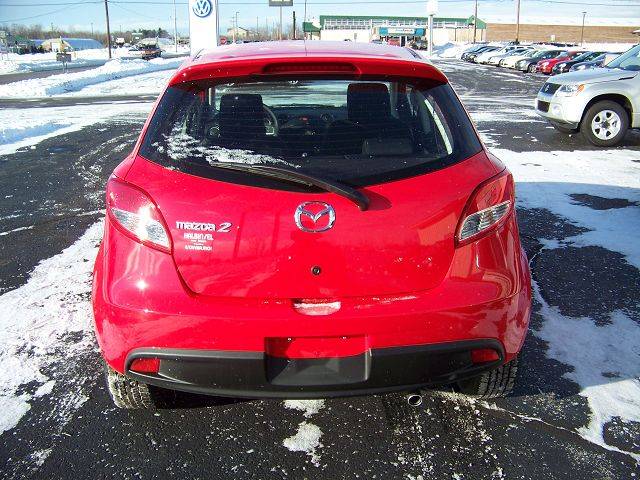 Mazda 2 2011 photo 5