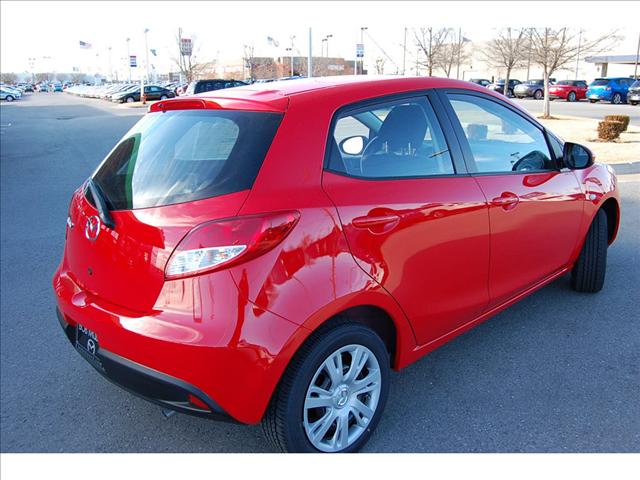 Mazda 2 2011 photo 1