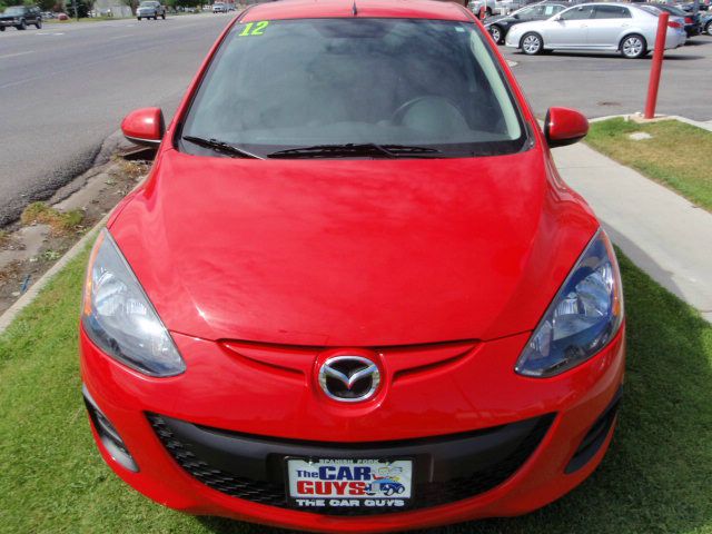 Mazda 2 2012 photo 2