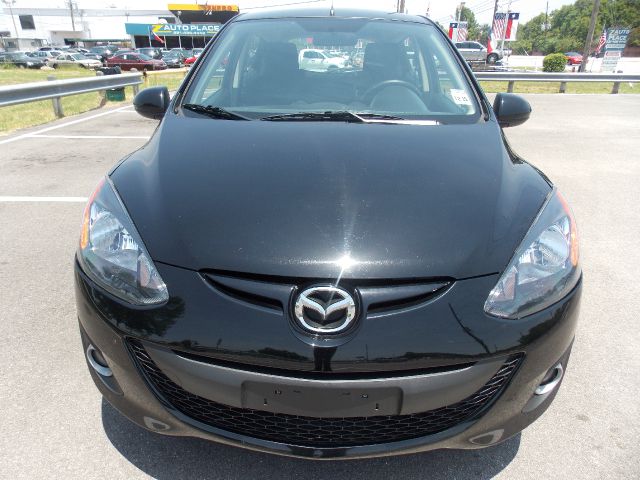 Mazda 2 2012 photo 3