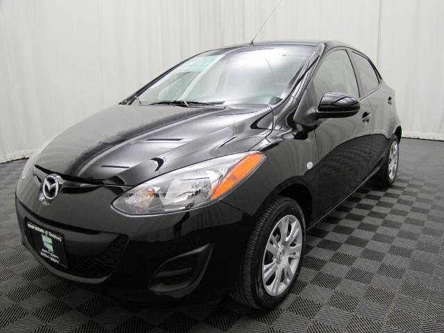 Mazda 2 2013 photo 4