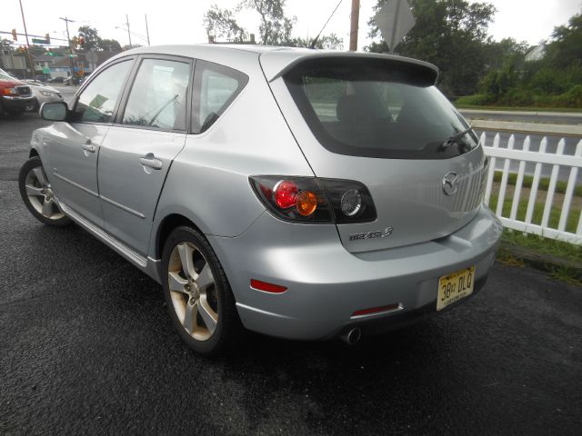 Mazda 3 2004 photo 1