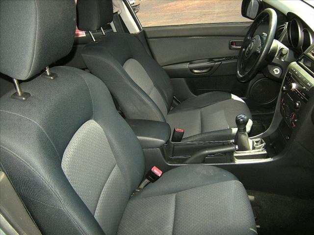 Mazda 3 2004 photo 1