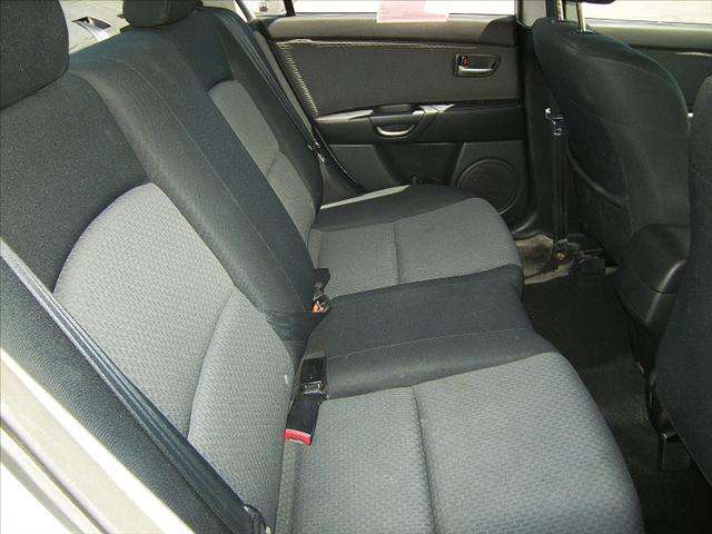 Mazda 3 2004 photo 2