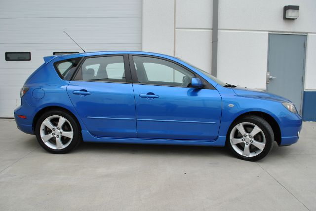 Mazda 3 2004 photo 1