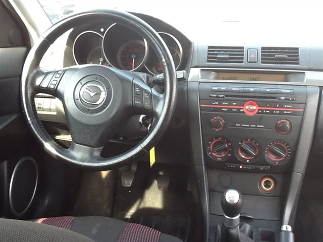 Mazda 3 2004 photo 2