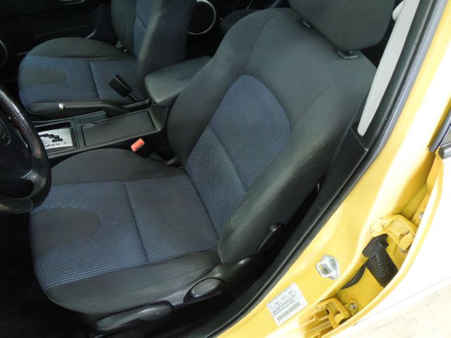 Mazda 3 2004 photo 9