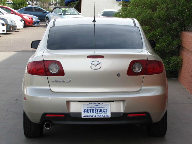 Mazda 3 2004 photo 1