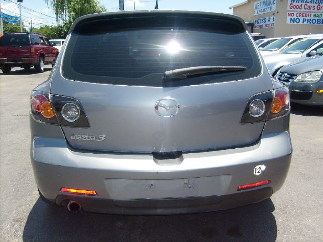 Mazda 3 2004 photo 1