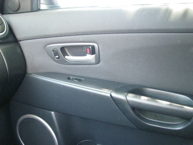 Mazda 3 Z-24sunroof Hatchback