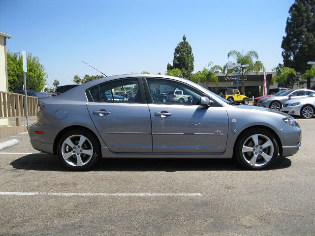 Mazda 3 2005 photo 1