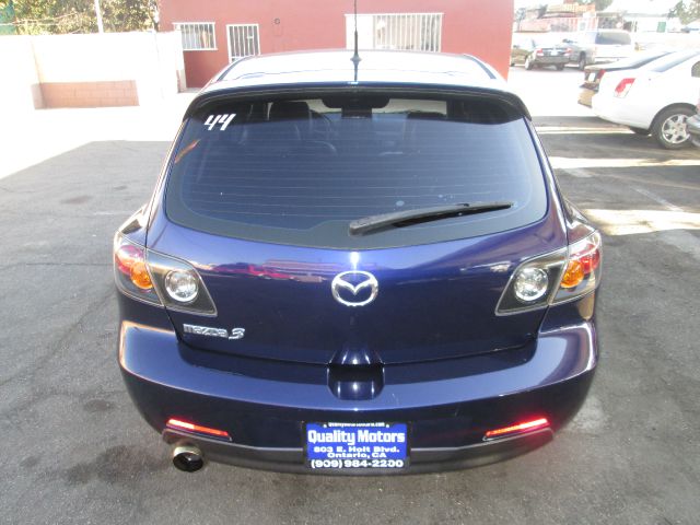 Mazda 3 2005 photo 1