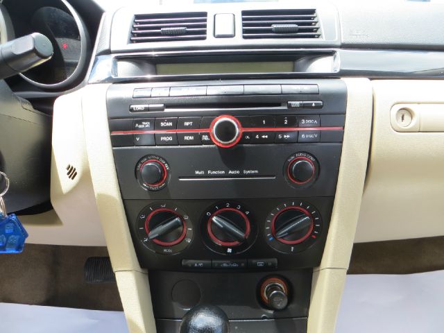 Mazda 3 2005 photo 1