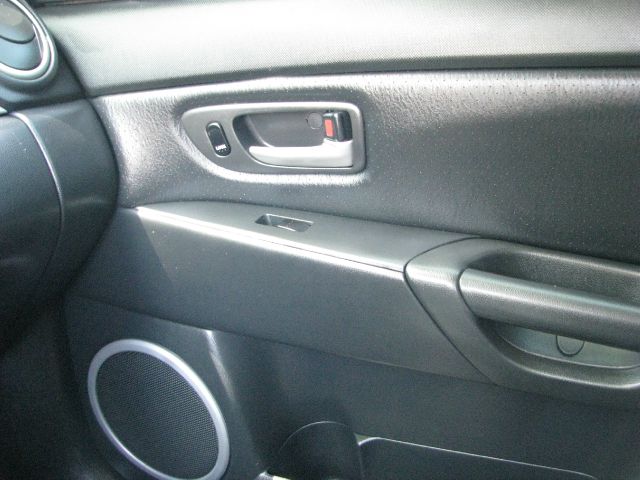 Mazda 3 2005 photo 23