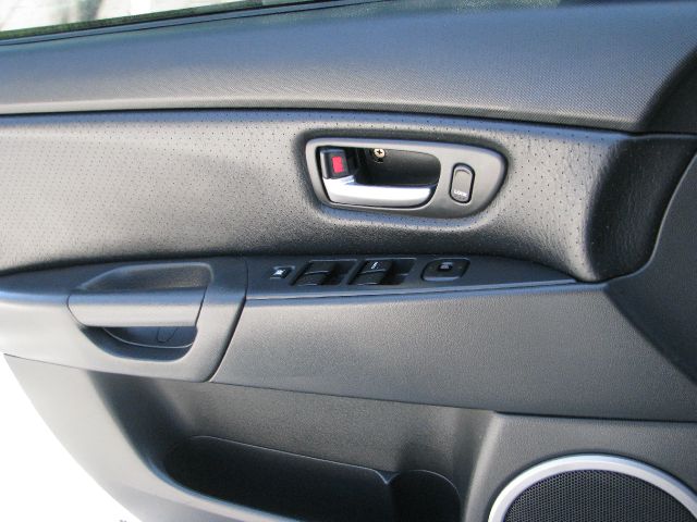 Mazda 3 2005 photo 24