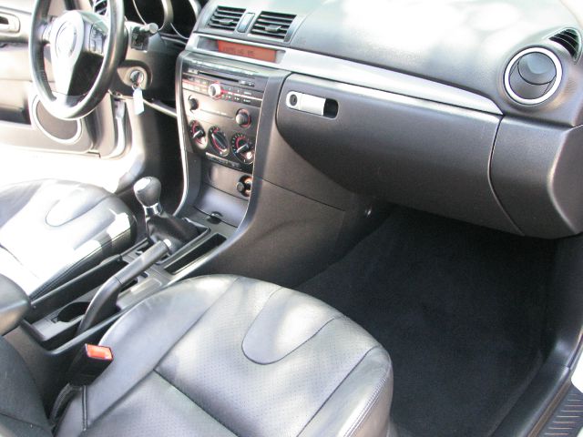 Mazda 3 2005 photo 32