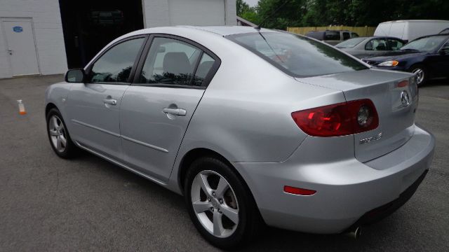 Mazda 3 2005 photo 1