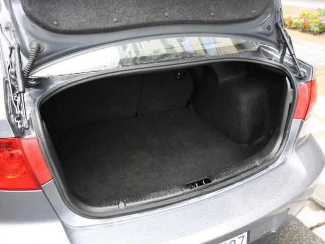 Mazda 3 2005 photo 1