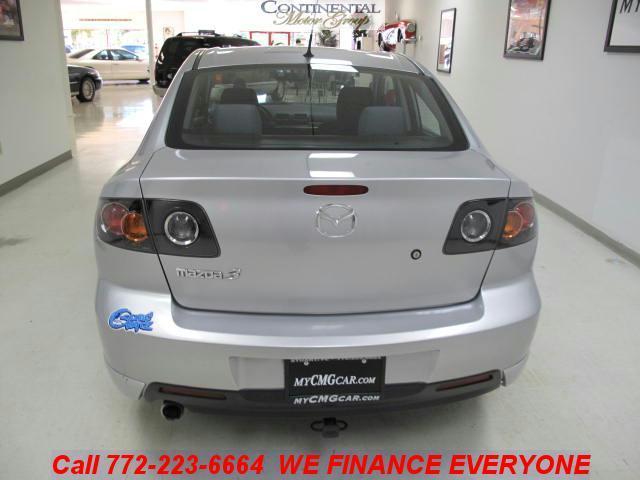 Mazda 3 2006 photo 4