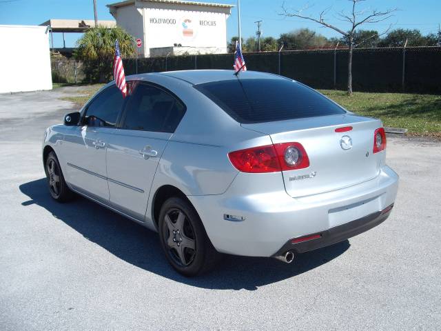 Mazda 3 2006 photo 3