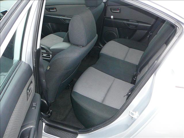 Mazda 3 2006 photo 4