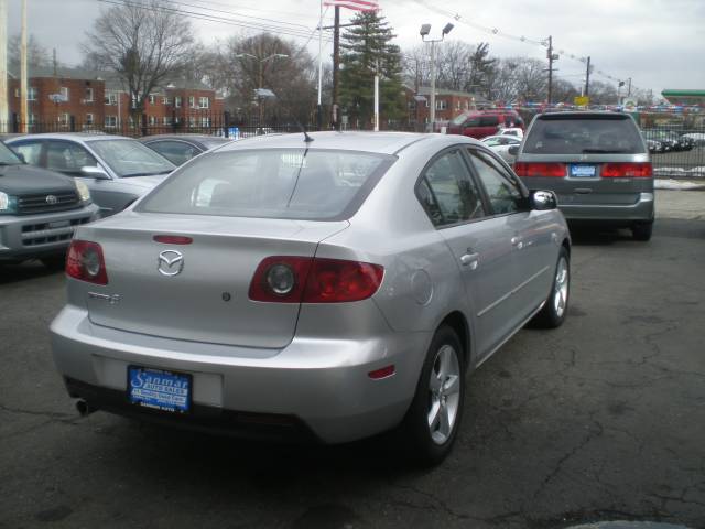 Mazda 3 2006 photo 1