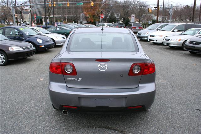 Mazda 3 2006 photo 3