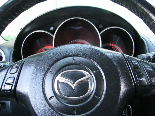 Mazda 3 2006 photo 3