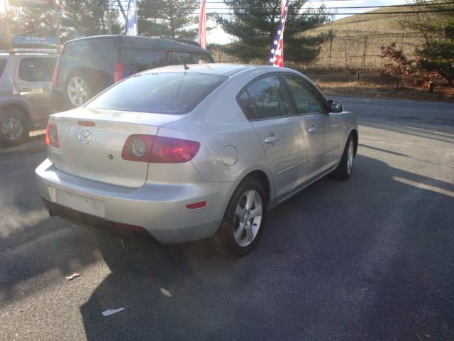 Mazda 3 2006 photo 3