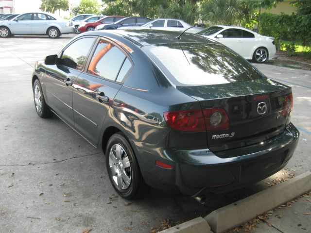 Mazda 3 2006 photo 3