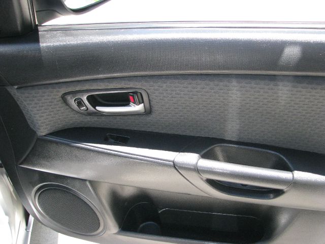 Mazda 3 2006 photo 22