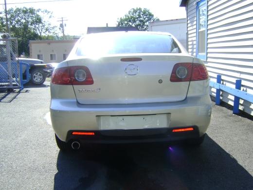 Mazda 3 2006 photo 2