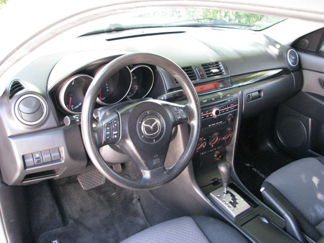 Mazda 3 2006 photo 1