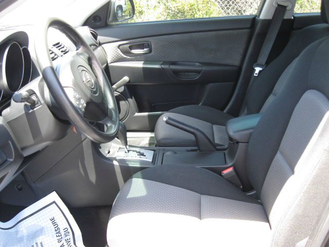 Mazda 3 2006 photo 3