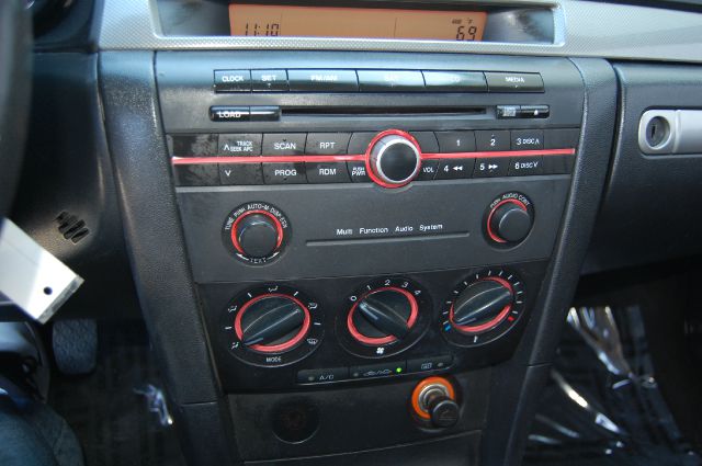 Mazda 3 2006 photo 22