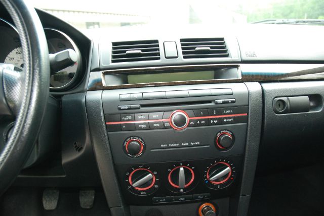 Mazda 3 2007 photo 2