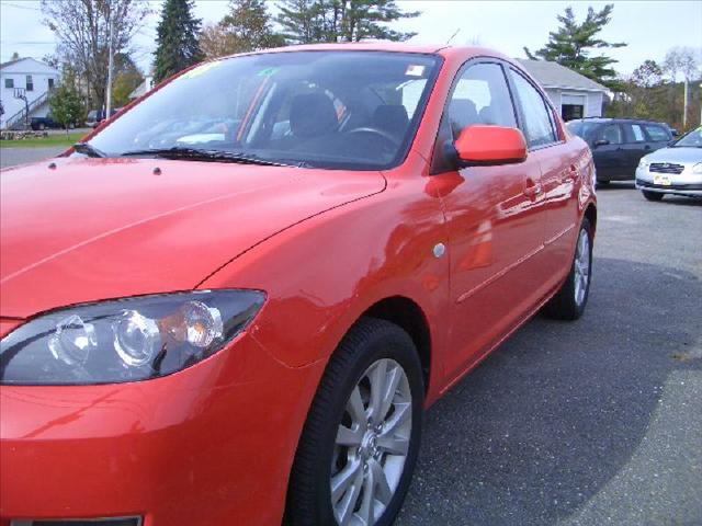 Mazda 3 1500 Extended Cab SL Sedan