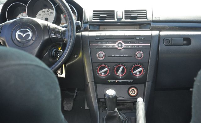 Mazda 3 2008 photo 4