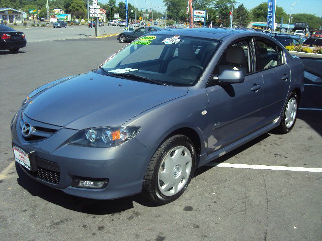 Mazda 3 EXT CAB Flareside STX Sedan