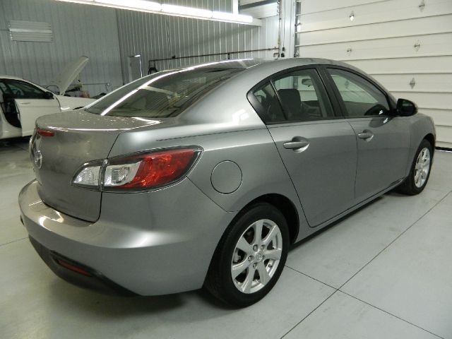 Mazda 3 2010 photo 1