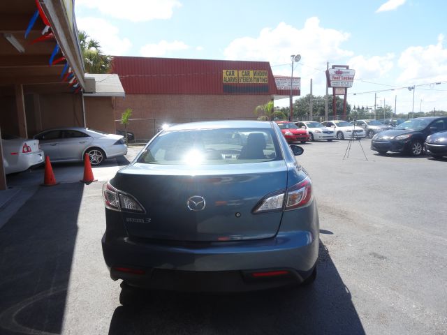 Mazda 3 2010 photo 3