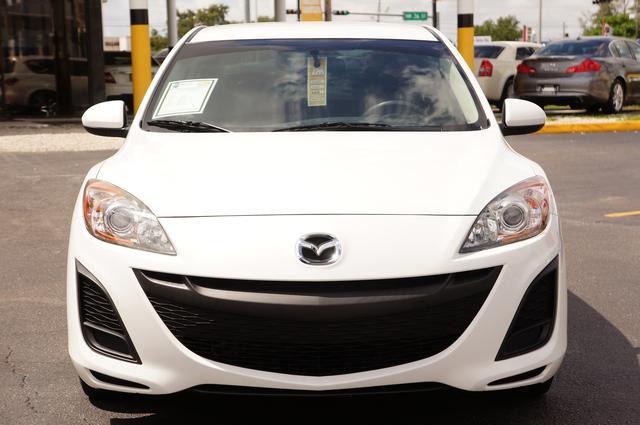 Mazda 3 2010 photo 2