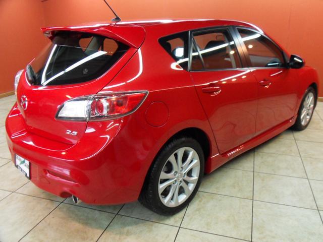 Mazda 3 2010 photo 2