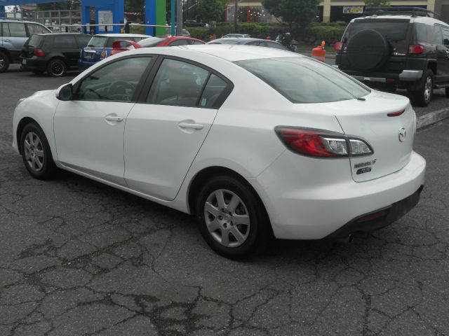 Mazda 3 2010 photo 8